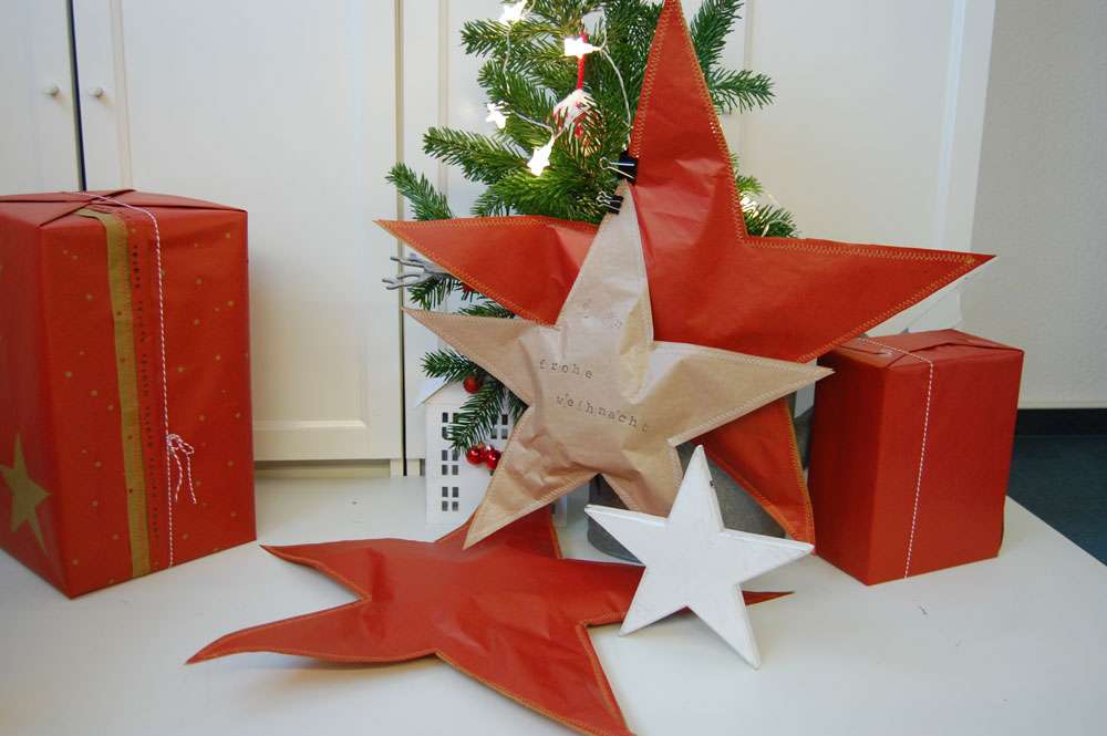Weihnachtliche Geschenkverpackungen - Sterneverpackung