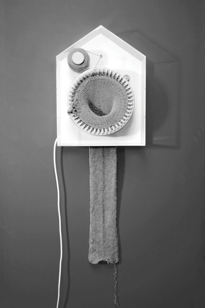 Knitting Clock Siren Elise Wilhelmsen – 365 Knitting Clock 365 Knitting Clock | Photo Credits: Miriam Lehnart Knitting Clock Siren Elise Wilhelmsen – 365 Knitting Clock