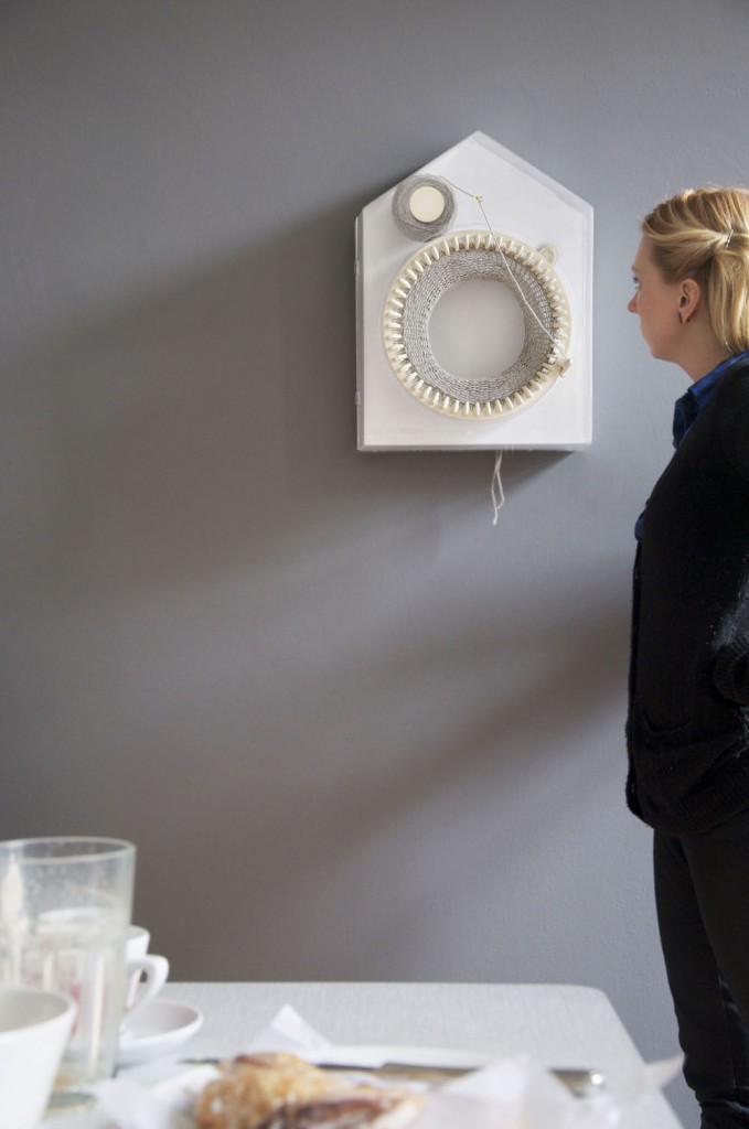 Knitting Clock Siren Elise Wilhelmsen – 365 Knitting Clock 365 Knitting Clock | Photo Credits: Miriam Lehnart Knitting Clock Siren Elise Wilhelmsen – 365 Knitting Clock