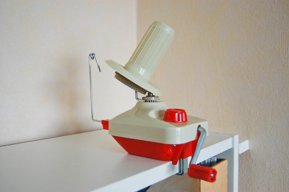Wollwickler und Haspel - 2 nützliche Helfer: Wollwickler und Haspel - photo Wollwickler und Haspel