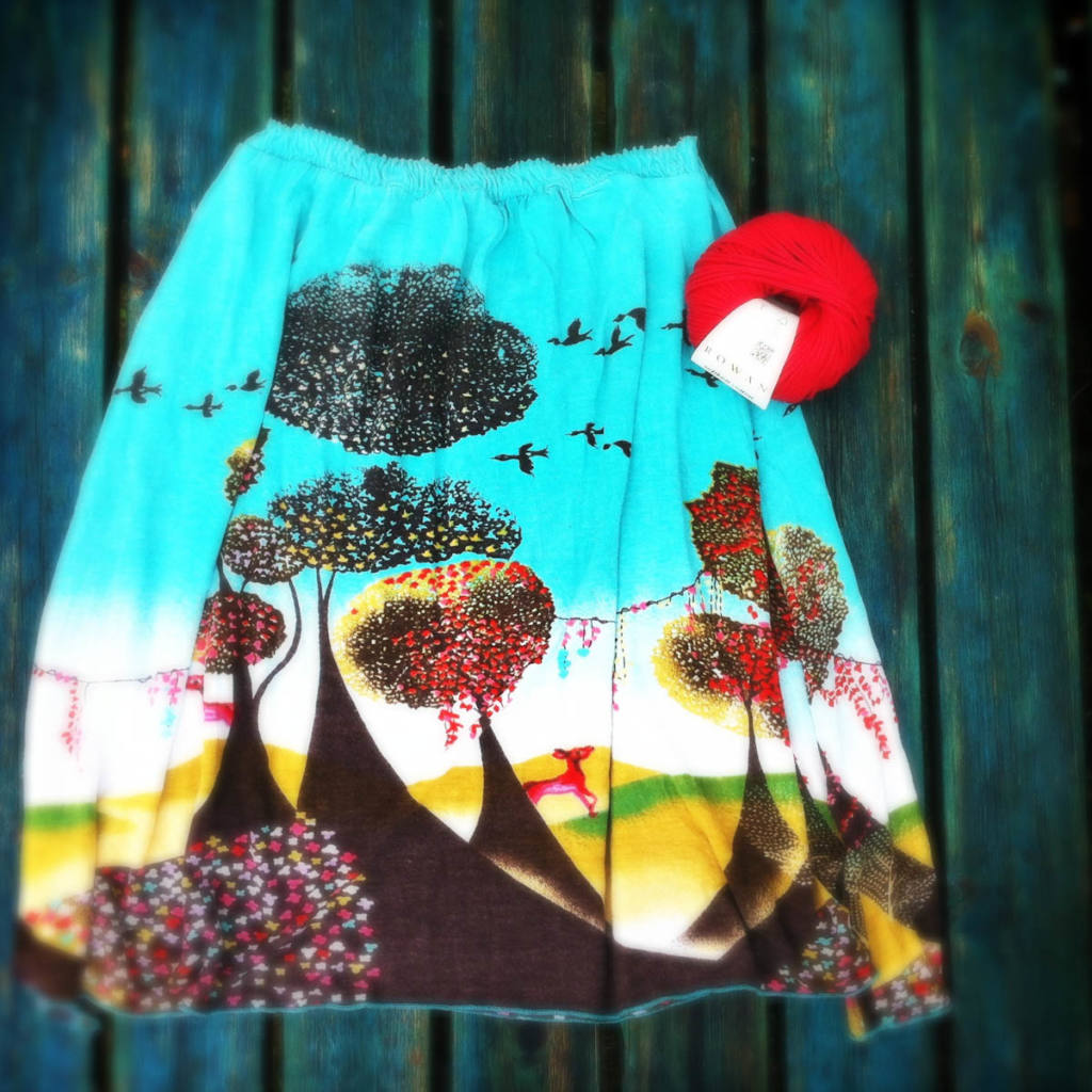 - Skirt-to-Dress Upcycled by lalylala - photo Ein alter Rock