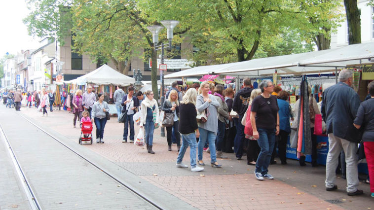 Deutsch-Holländischer Stoffmarkt Deutsch-Holländischer Stoffmarkt