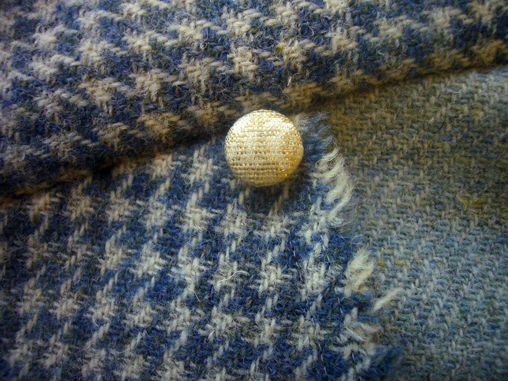 Upcycling-Kleidung Schottische Tweedstoffe mit Knopf