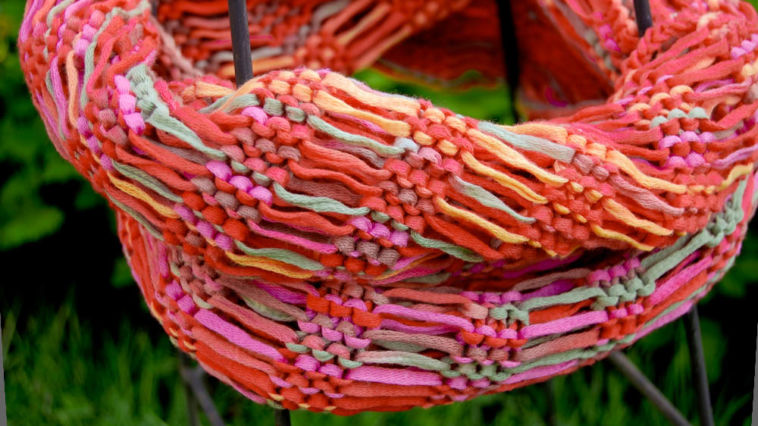 fallmaschen stricken Anleitung: Sommerlichen Fallmaschenloop stricken Fallmaschenloop stricken (kostenlose Anleitung) fallmaschen stricken Anleitung: Sommerlichen Fallmaschenloop stricken