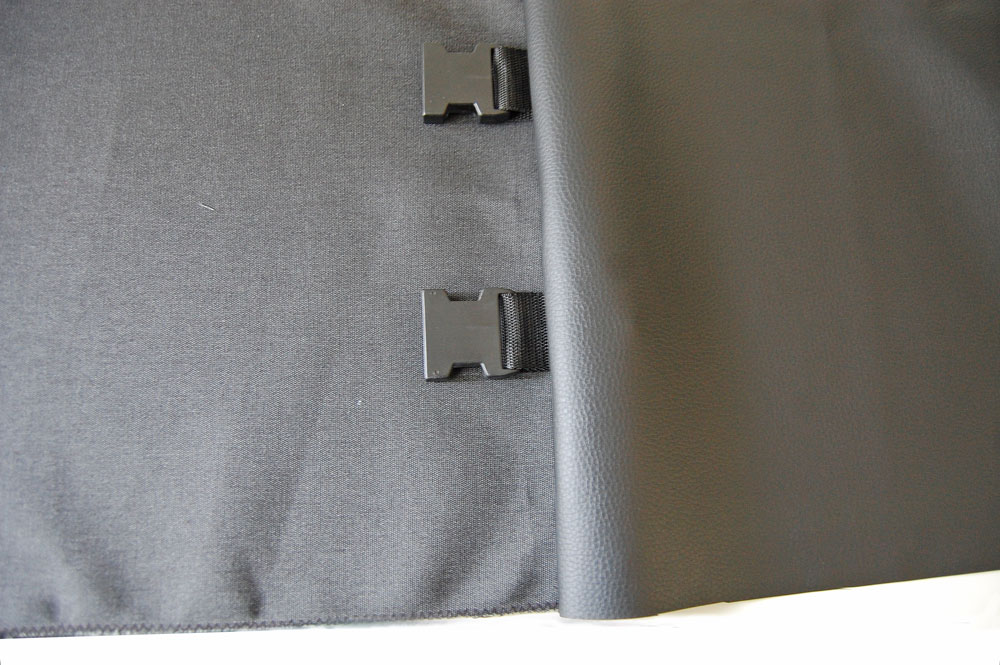 Rucksack nähen - Kunstleder aufklappen