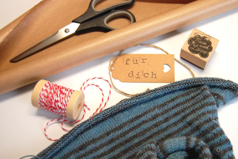 Geschenke stricken - Titelbild