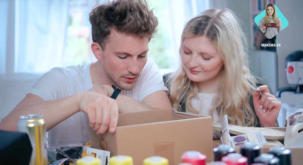 Was werden wir nähen? Marit und Mark beim PRYM unboxing