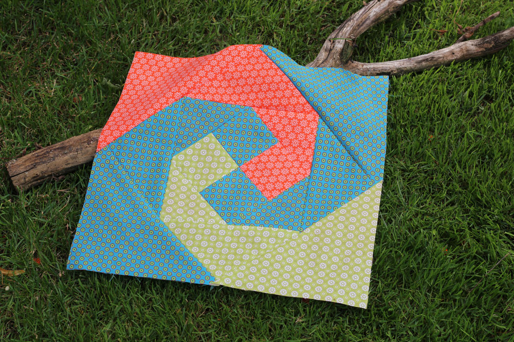 6 Köpfe 12 Blöcke Juli, Quilt-Along, Snail's Trail
