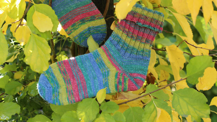 shadow-wrap-ferse Socken stricken mit der Shadow-Wrap-Ferse im CraSy-Style Shadow-Wrap-Ferse - Titelbild shadow-wrap-ferse Socken stricken mit der Shadow-Wrap-Ferse im CraSy-Style