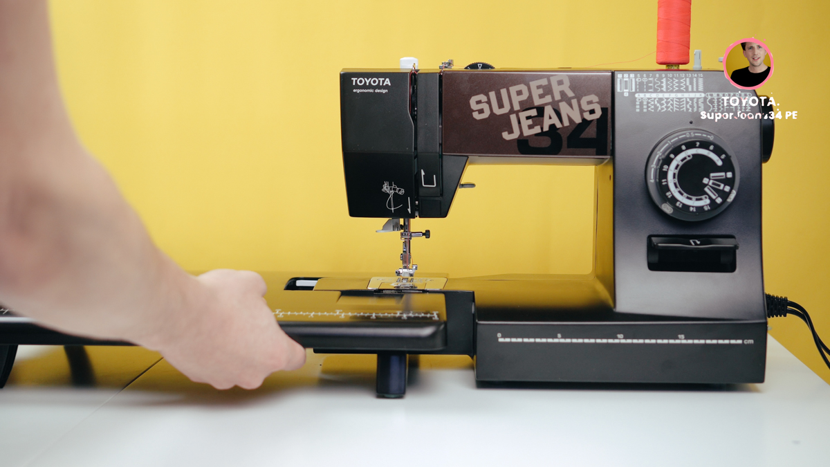 Toyota Nähmaschine Test: SuperJ34PE Super Jeans ...
