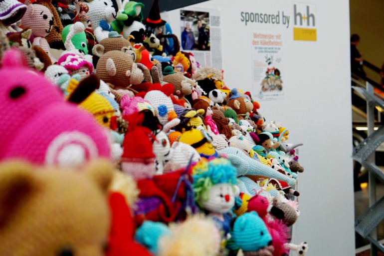 häkelhelden - Weltmeister mit den Häkelhelden – eine Charityaktion - photo Amigurumi