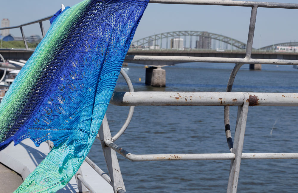 Dreieckstuch stricken - Tuch Vicky in Köln