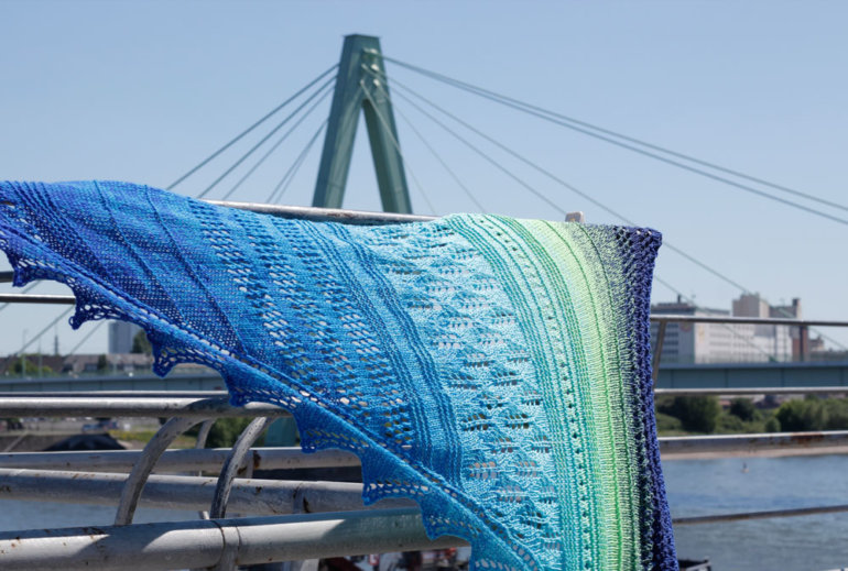 Dreieckstuch stricken - Blick auf Severinsbrücke Köln