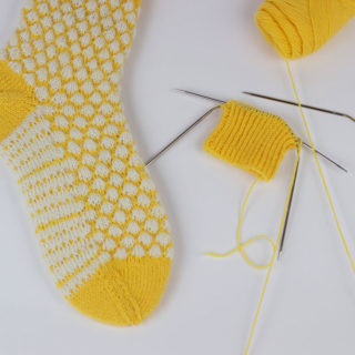 CajaSocks - werden mit addiCrazyTrios gestrickt.