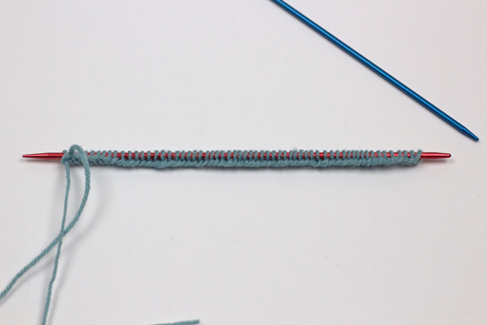 sockshypeSockenstricken-KAL - Alle Maschen werden auf einer Nadel aufgenommen.
