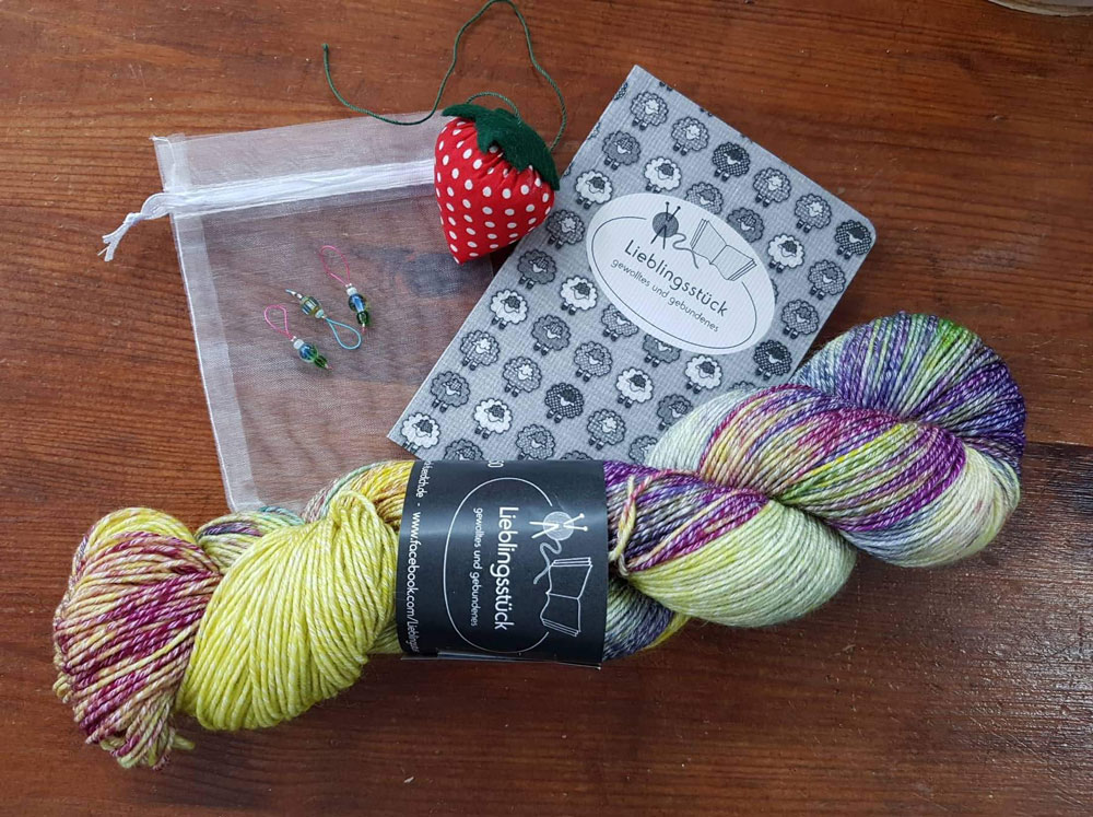 sockshypeSockenstrickenKAL - Du kannst ein Päckchen von Lieblingsstücke gewinnen.