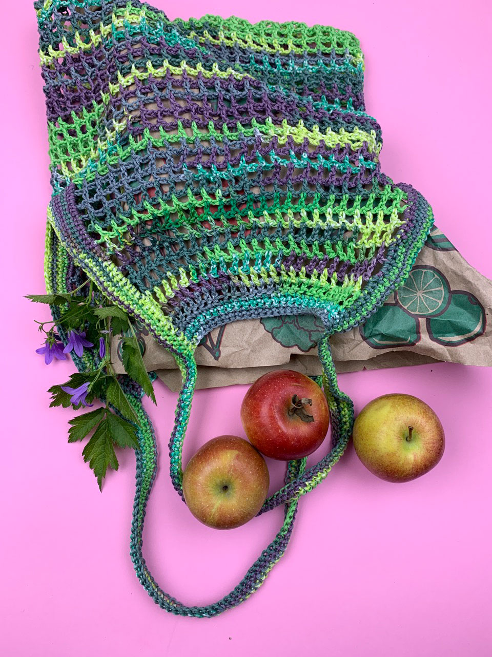 Häkelnetz in Grün und Violett