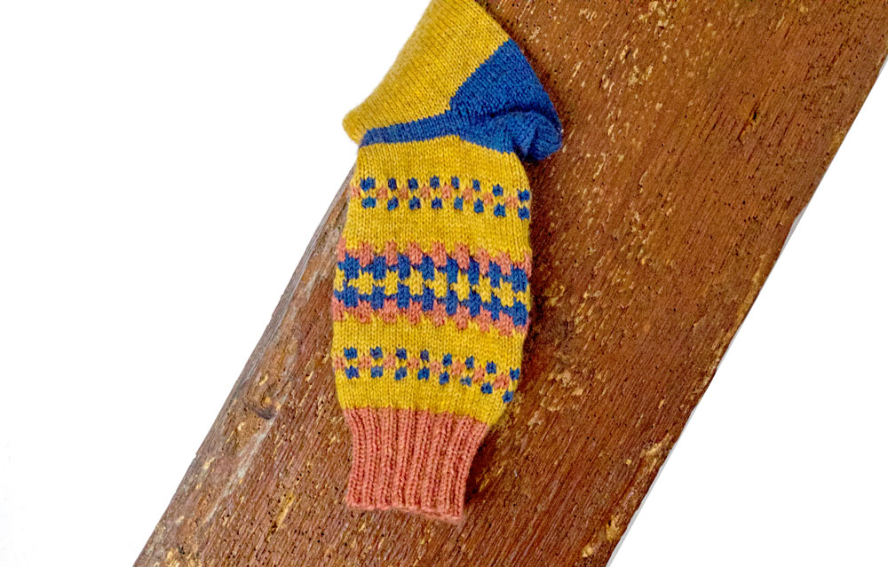 FinnSocks - Socken mit Hebemaschen stricken am Schaft