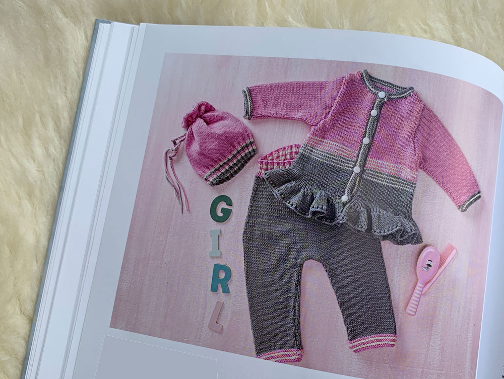 Baby-Sachen stricken - Mädchenjacke mit Rüschen