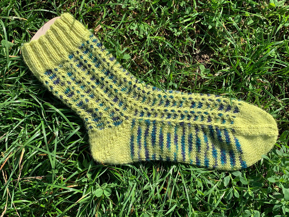 HelgeSocks mit Verlaufsgarn als Nebenfarbe