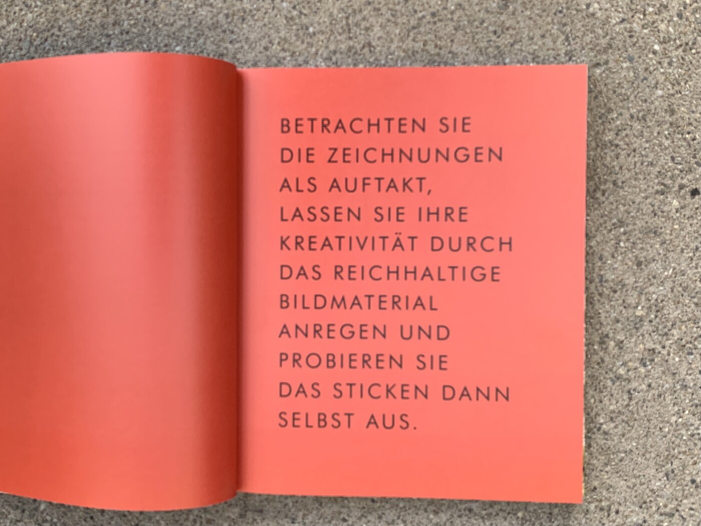 Sticken auf Strick - Anweisung zum Umgang mit dem Buch