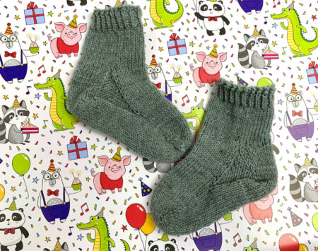 Toe Up Socken stricken für Babys und Kinder