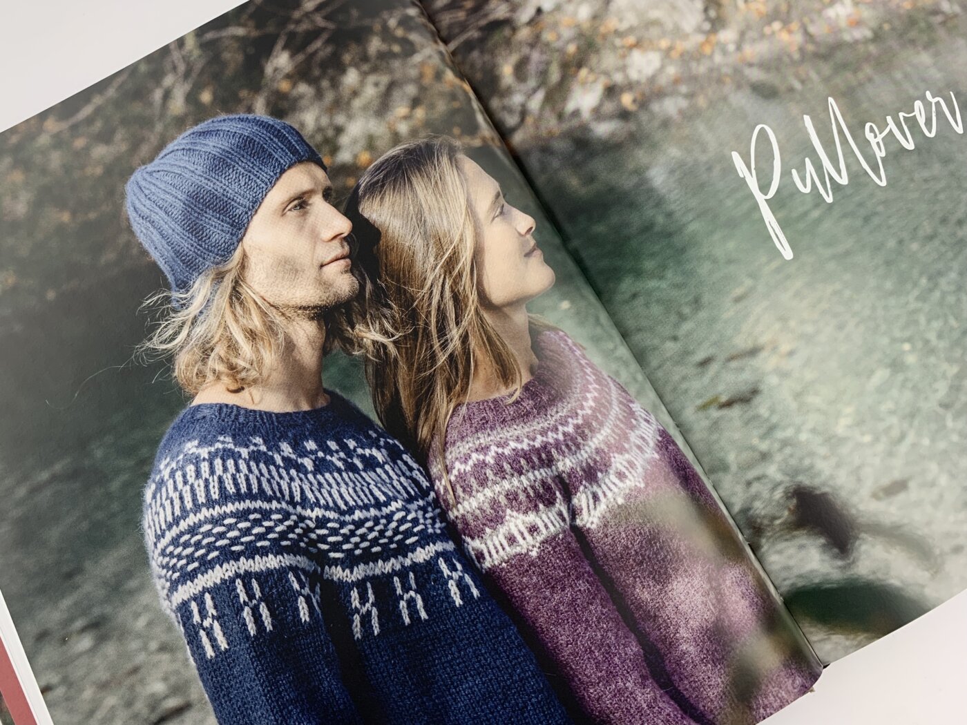 Pullis mit Jacquardmuster im Buch Islandpullover stricken