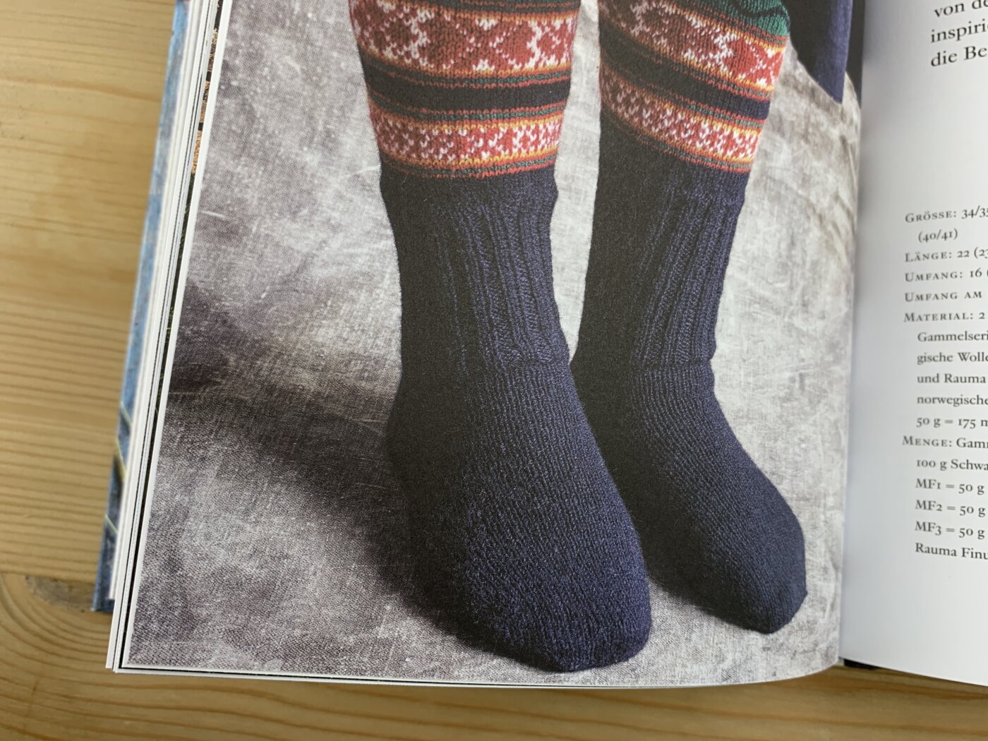 Schwedische Socken stricken - Rujkan