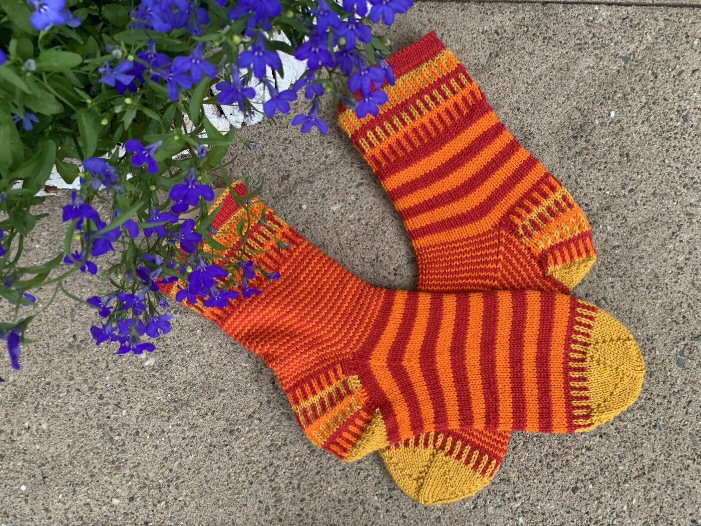 Top Down Socken stricken mit Streifen - JanneSocks