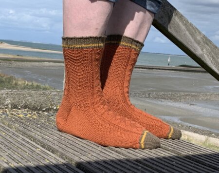 SwenSocks - Männersocken stricken mit Rechts-Links-Muster