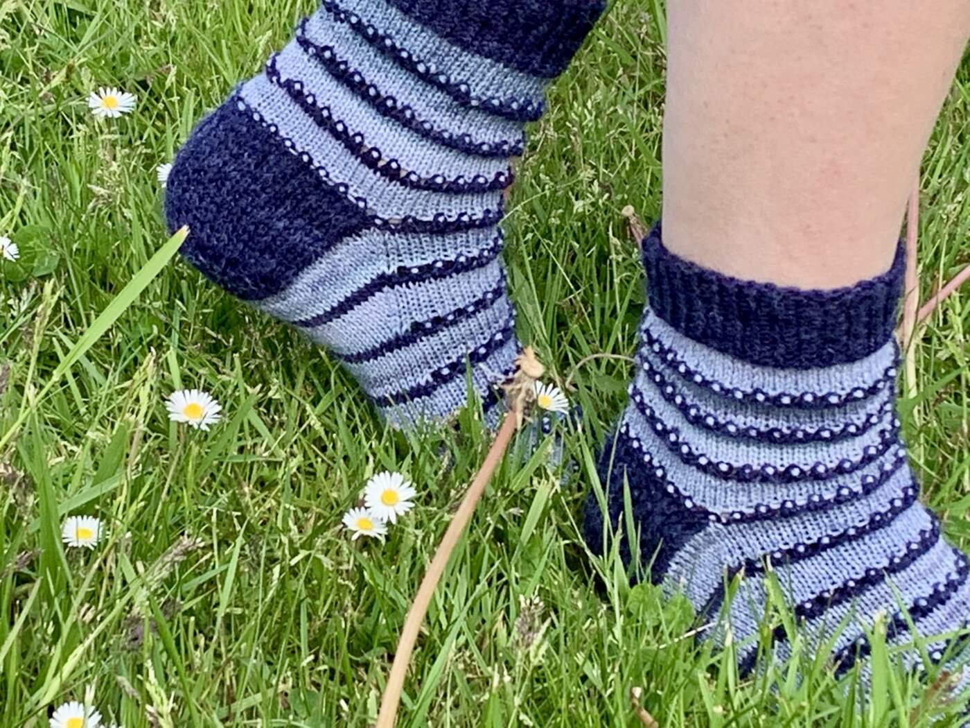 Gemeinschaftlich Socken stricken - TildaSocks mit zwei Farben