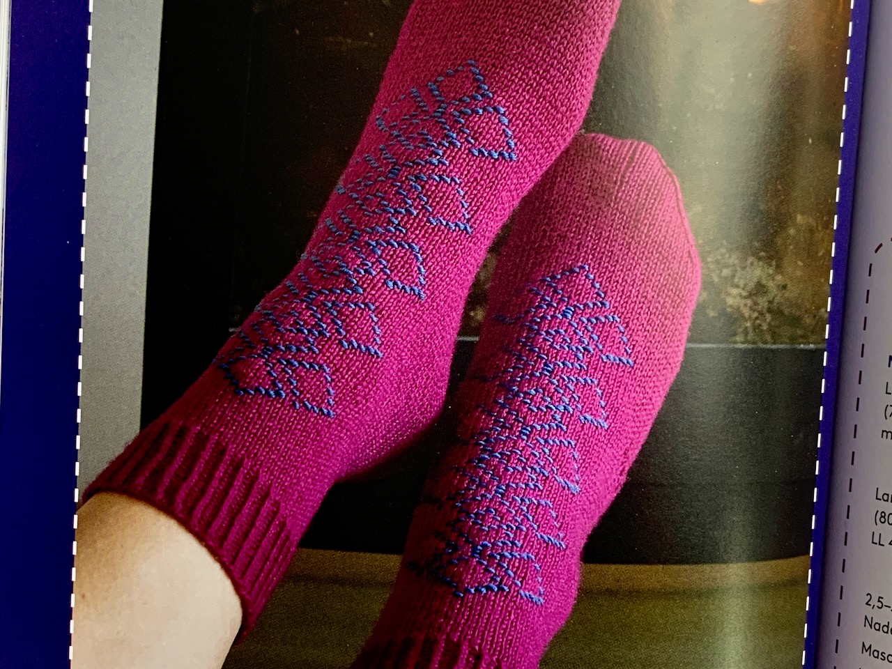 Socken Veli mit Roosimine-Muster