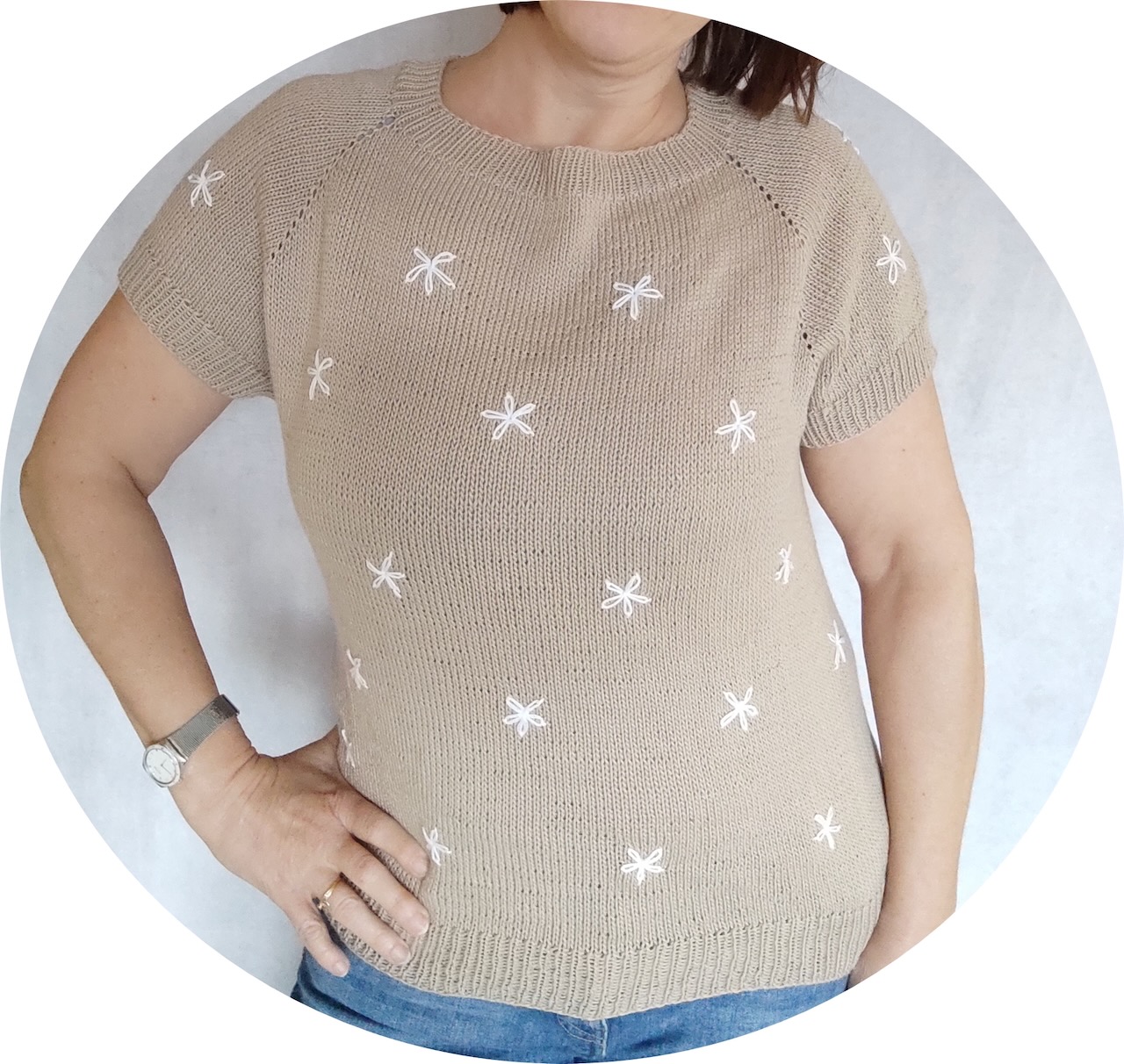 Shirt Frühlingsstern - Basismodell mit aufgestickten Sternchen aus dem Buch "Aus 1 mach viele"