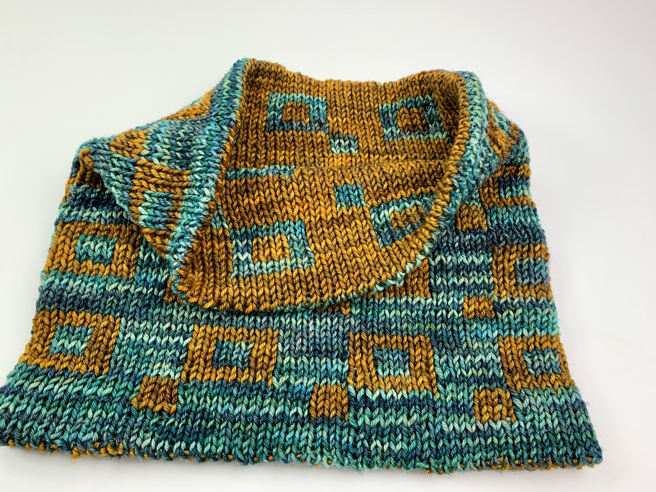 Square Drop Loop in Doppelstrick